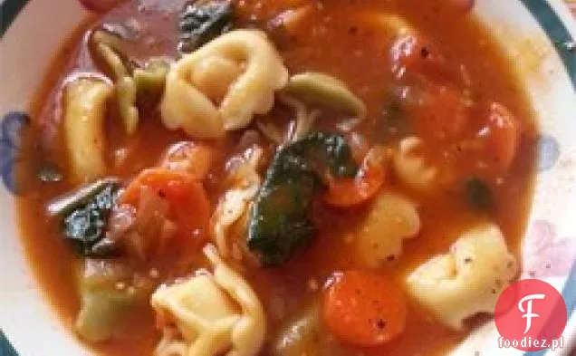 Włoska zupa Kiełbasowa z Tortellini