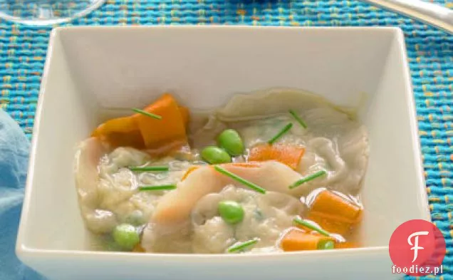 Ravioli krabowe w rosole imbirowym