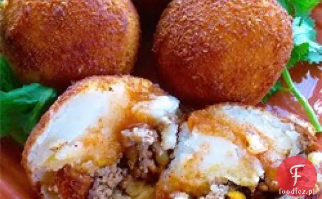 Papas Rellenas (Smażone Nadziewane Ziemniaki)