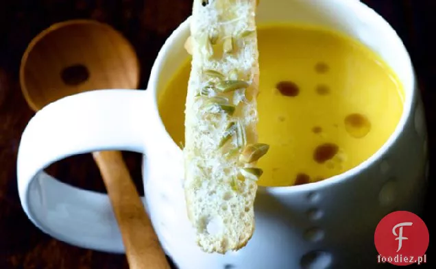 Zupa Z Jedwabistego Dyni I Parmezanu