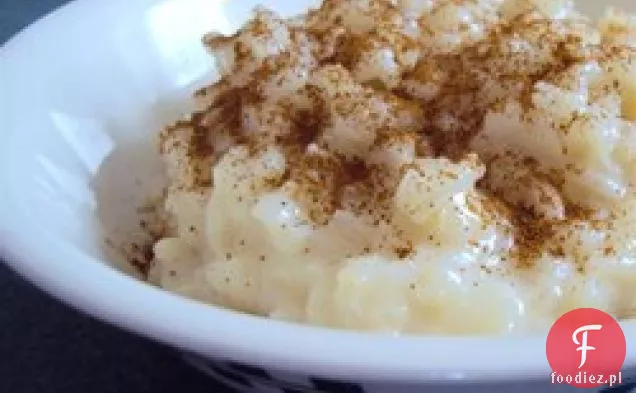 Pudding ryżowy z brązowym cukrem i cynamonem