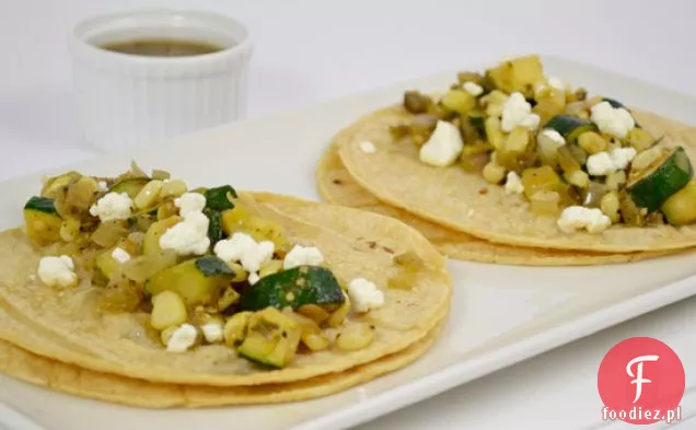 Letnie Tacos Squasha Ze Słodką Kukurydzą I Queso Fresco