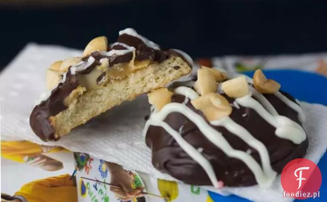 Karmelowe Topped Girl Scout Cookie Trefoils