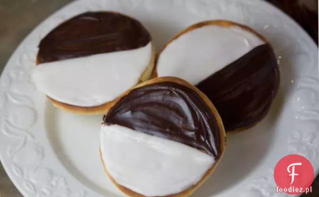 Czarno-białe ciasteczka inspirowane Zabarem