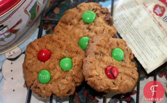 Holly Jolly Peanut Butter Cookies