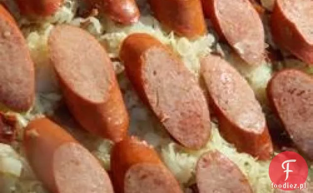 Spaetzle, zapiekanka z kiszonej kapusty i kiełbasy