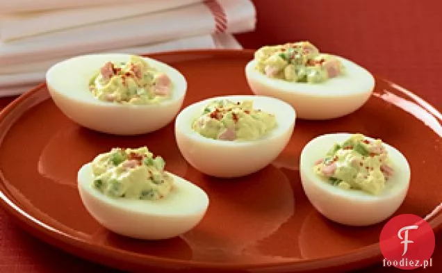 Jajka zapiekane z kremową słodką papryką i szynką