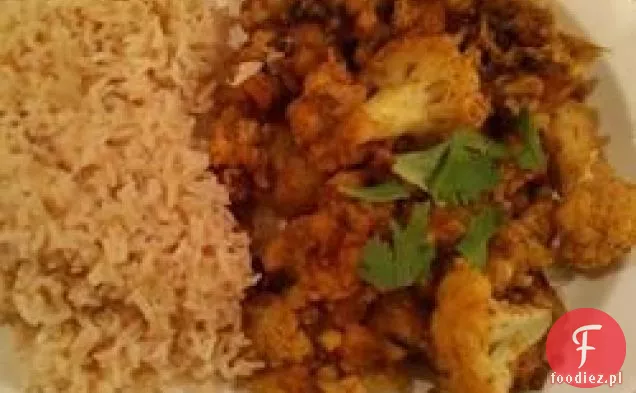 Kalafior i ziemniaki Stir-Fry-East Indian