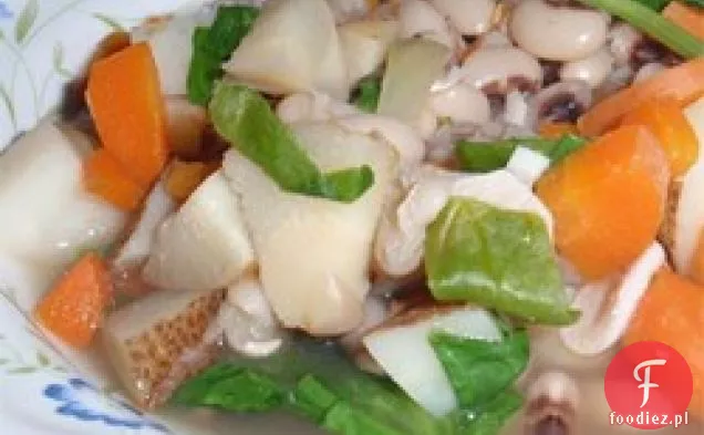 Loaded Black - Eyed Peas, szpinak i zupa jarzynowa