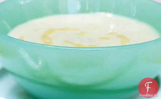 Kremowa Zupa Z Białej Fasoli O Zapachu Trufli