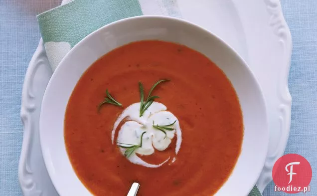 Schłodzona zupa pomidorowa z estragon Crème Fraîche