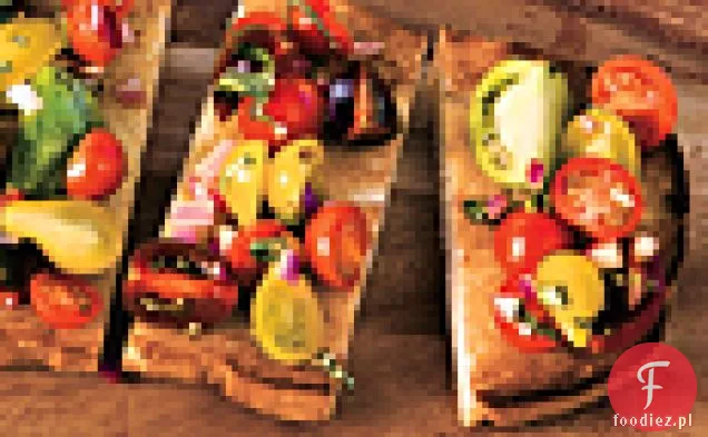 Pomidor, czerwona cebula i bazylia Bruschetta