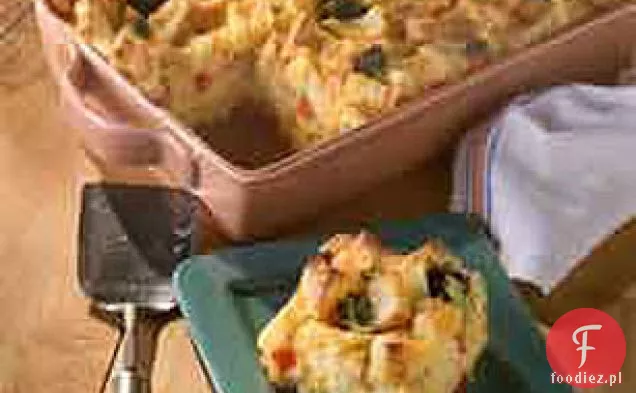 Serowy brokuł jajko piec na brunch tłum