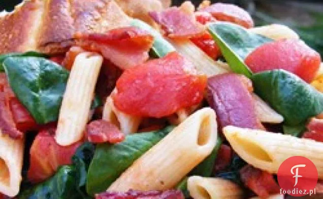 Makaron Penne ze szpinakiem i boczkiem