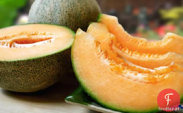 Sałatka Krabowa Z Melonem I Marynatą Cytrusową