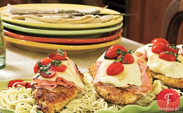 Parmezan z kurczakiem i szynką
