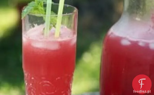 Arbuz Aguas Frescas Z Syropem Z Limonki, Mięty I Bazylii