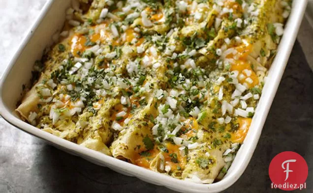 Enchilada Zapiekanka jajeczna ze świeżą salsą Verde