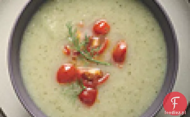 Zupa z kopru włoskiego i cukinii z ciepłym pomidorowym smakiem