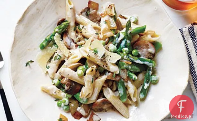 Wiosenne warzywne Penne z sosem cytrynowo-śmietanowym