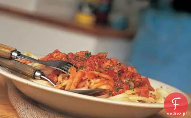 Linguine z sosem z czerwonych Małży