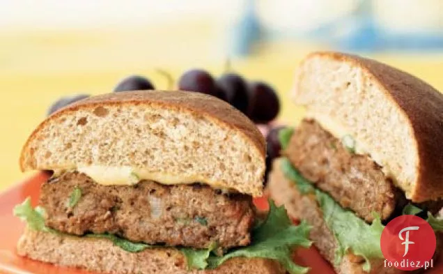 Hamburgery z indyka ze specjalnym sosem