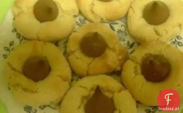 Easy Peanut Blossoms