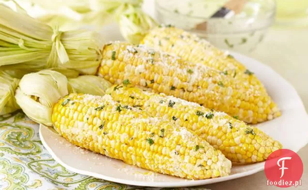Świeża kukurydza z cytrynowo-bazyliowym masłem Parmezanowym