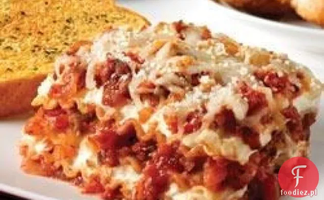 Lasagne z kiełbasą i papryką