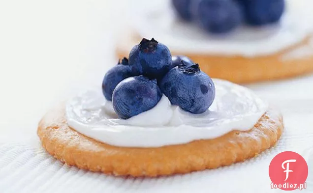 Blueberry Cracker Bites