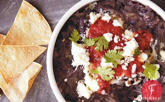 Chipotle Dip z czarnej fasoli z wiórkami kukurydzianymi