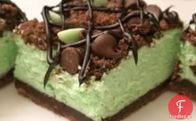St. Patrick ' s Chocolate & Mint Cheesecake Bars