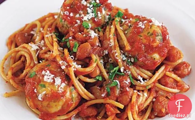 Spaghetti i Pulpety z indyka w sosie pomidorowym