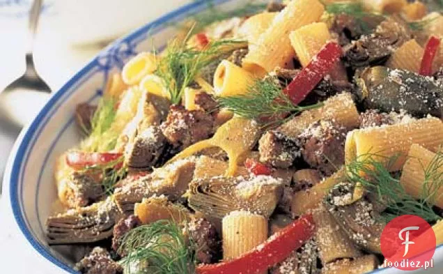 Karczochy dziecięce i kiełbasa Rigatoni
