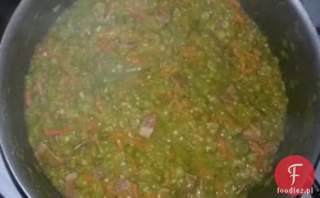 Zupa grochowa z rozmarynem