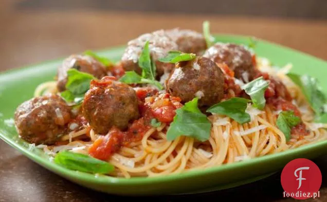 Na wierzchu Ole Smoky, wszystko pokryte serem: Spaghetti i klopsiki