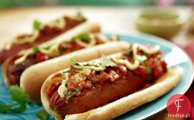 New York Street Cart Dogs z sosem cebulowym i grillowanym sosem z czerwonej papryki