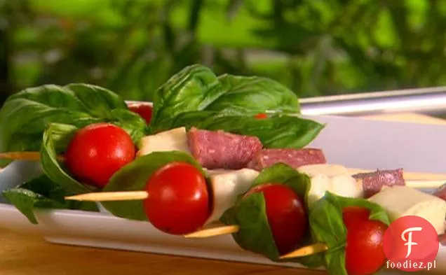 Salami, Mozzarella i Bazyliowo-pomidorowe szaszłyki