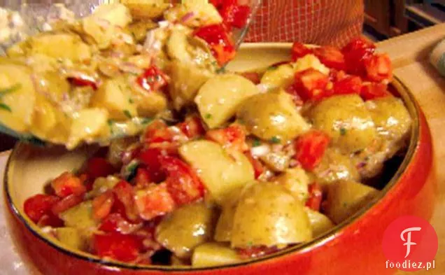 Ciepła sałatka ziemniaczano-pomidorowa z Dijon Vinaigrette