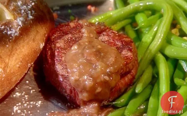 Filet Mignon z pieprzem Cabernet Demi-glace