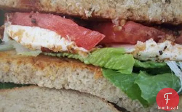 Kanapka z wędzoną mozzarellą i Pesto