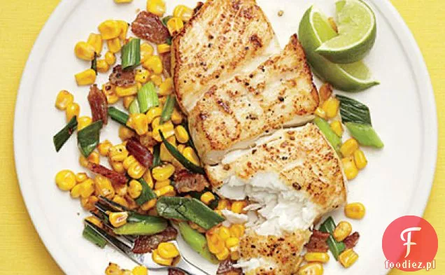 Halibut z Bakonią kukurydza Sauté