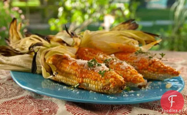 Grillowana kukurydza z masłem pieprzowym Piquillo i tartym Manchego