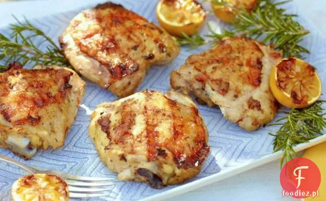 Cytrynowo-ziołowe marynowane udka kurczaka z grilla