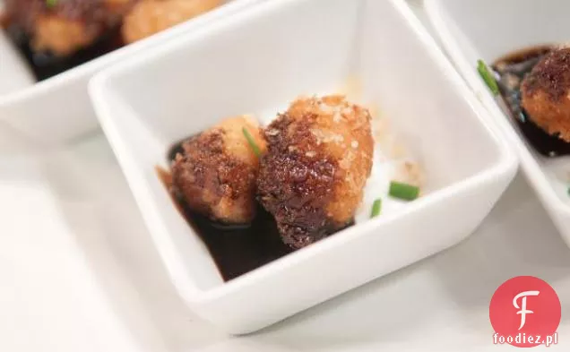 Pecan Sandies® inkrustowane przegrzebki z balsamiczną glazurą z agawy Miodowej