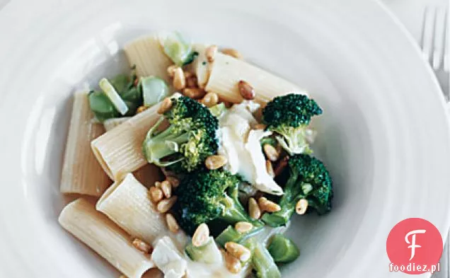 Kremowe Rigatoni z brokułami i Brie