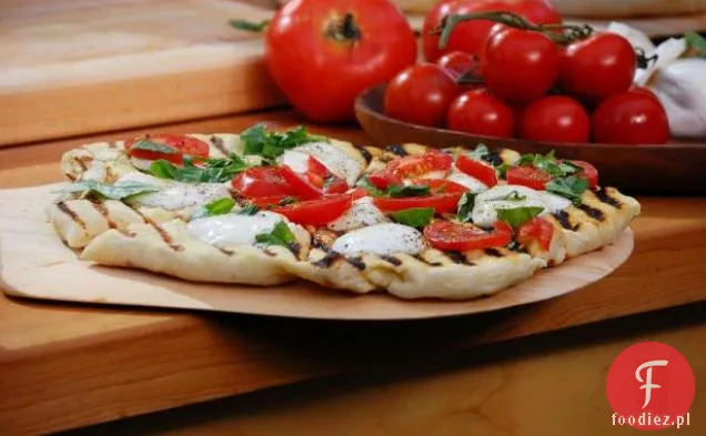 Bobby Flay ' s Margherita Pizza