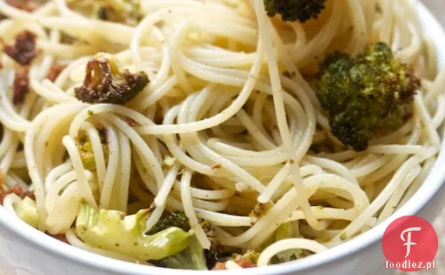 Spaghetti Brokułowe Z Brązowym Masłem