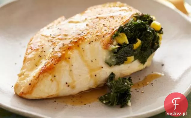 Pikantne jarmuż i kukurydza nadziewane piersi z kurczaka