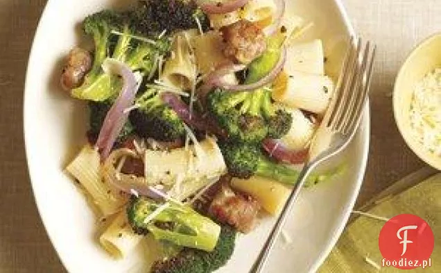 Rigatoni Z Pieczoną Kiełbasą I Brokułami
